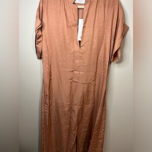 Saint Holiday burnt orange dress with gold threading. 2, can fit up to a size 8.